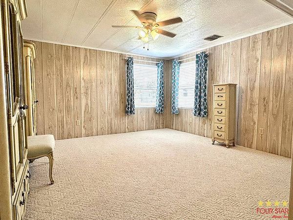 25727 Espanola Dr, Leesburg FL 34748