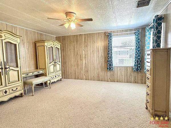 25727 Espanola Dr, Leesburg FL 34748