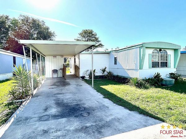 822 Huron St, Wildwood FL 34785
