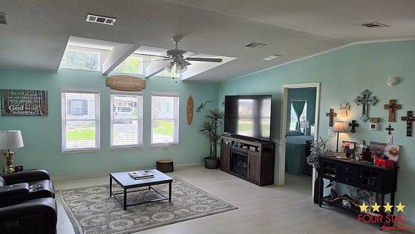 2 Winthrop Ln, Flagler Beach FL 32136