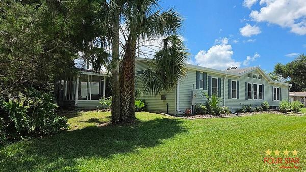 2 Winthrop Ln, Flagler Beach FL 32136