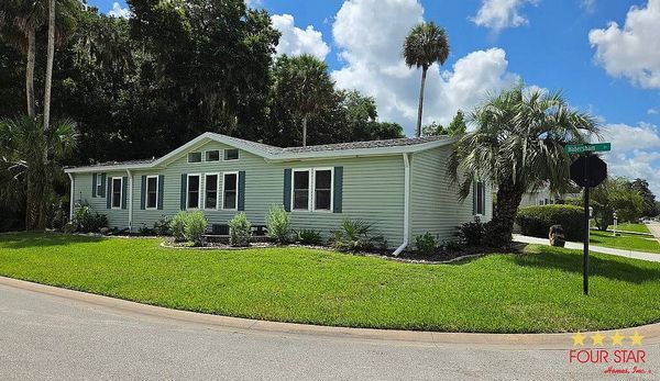 2 Winthrop Ln, Flagler Beach FL 32136