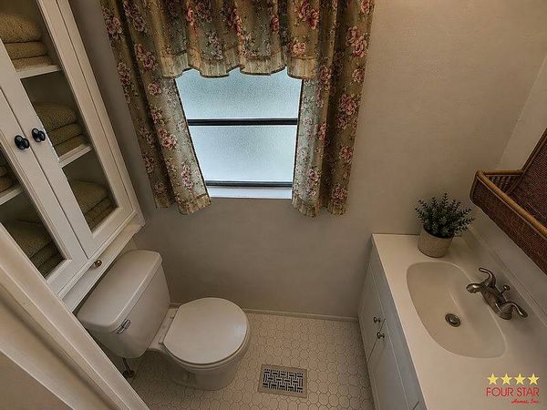 8 Tangerine Ct, DeLand FL 32724