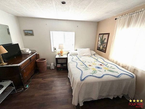 8 Tangerine Ct, DeLand FL 32724