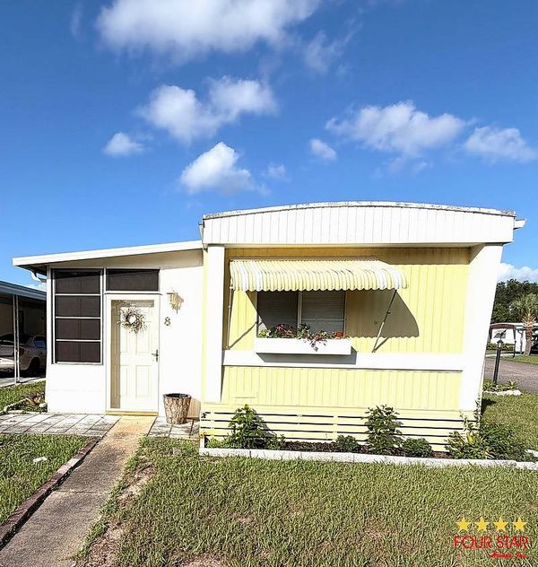 8 Tangerine Ct, DeLand FL 32724
