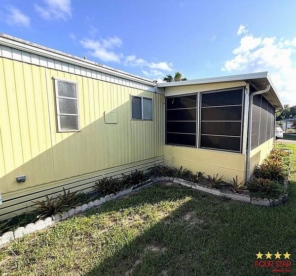 8 Tangerine Ct, DeLand FL 32724