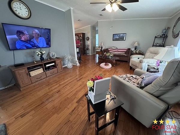 1029 Robin Dr, DeLand FL 32724