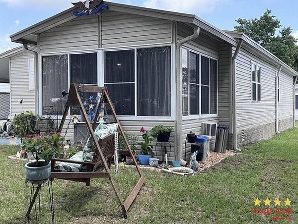 1029 Robin Dr, DeLand FL 32724