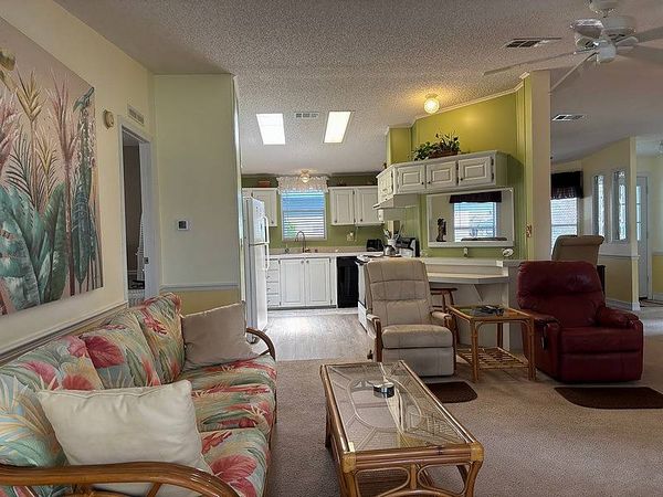2212 Abbott Woods Ln, Orange City FL 32763