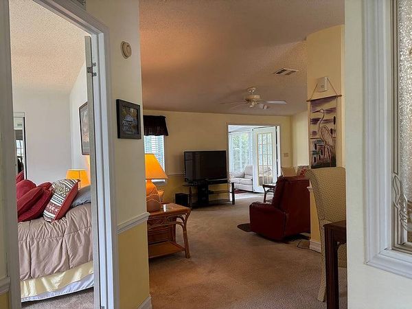 2212 Abbott Woods Ln, Orange City FL 32763