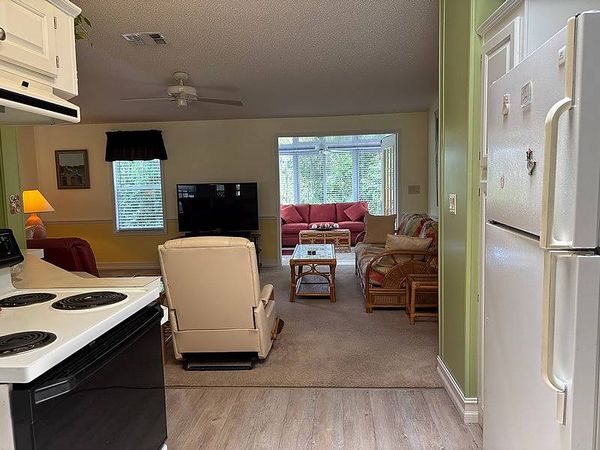 2212 Abbott Woods Ln, Orange City FL 32763