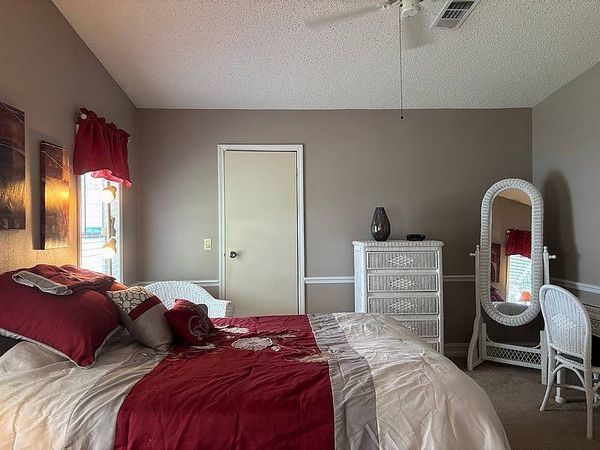 2212 Abbott Woods Ln, Orange City FL 32763