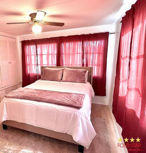517 Alexander Rd, Leesburg FL 34748