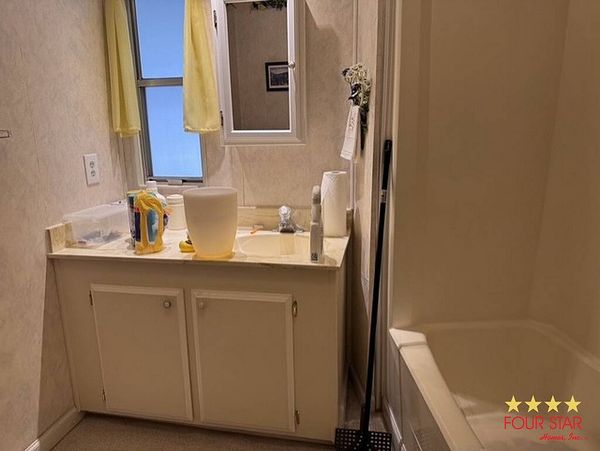 215 Bitter Sweet Dr, DeBary FL 32713