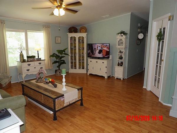 5142 University Ave., Leesburg FL 34748