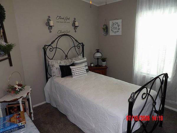 5142 University Ave., Leesburg FL 34748
