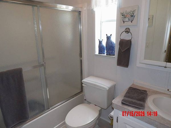 5142 University Ave., Leesburg FL 34748