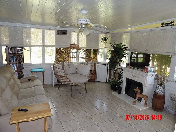 5142 University Ave., Leesburg FL 34748