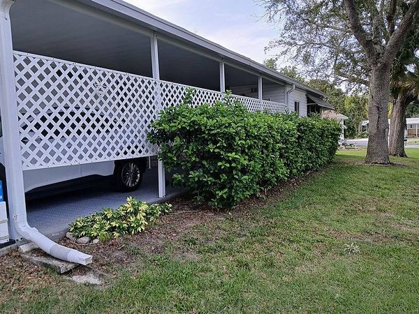 855 Water Ridge Dr., DeBary FL 32713