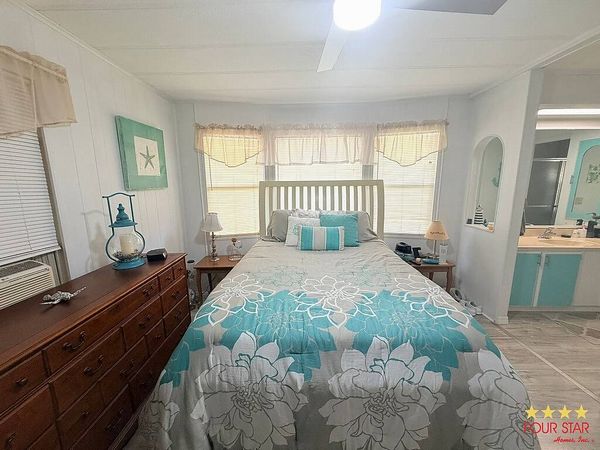 93 Flamingo Dr, Port Orange FL 32127