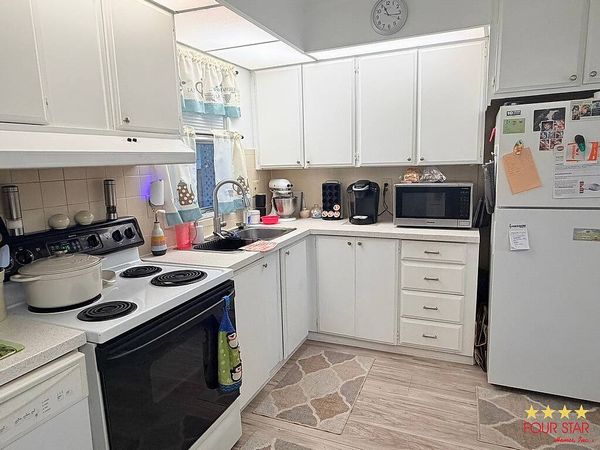 93 Flamingo Dr, Port Orange FL 32127