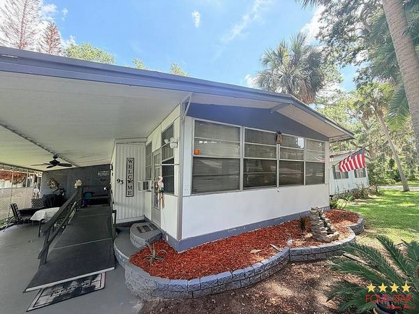 93 Flamingo Dr, Port Orange FL 32127