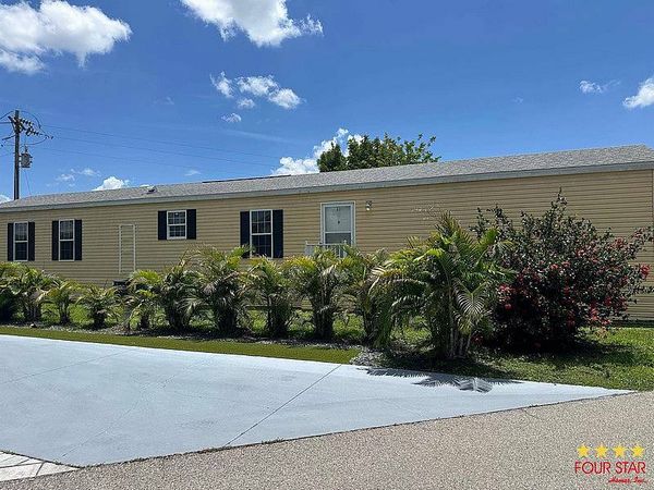350 Eland Dr, North Fort Myers FL 33917