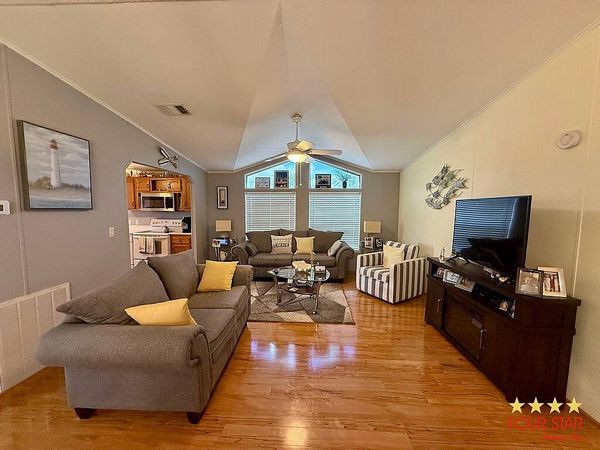 316 Waterford Heights, DeBary FL 32713