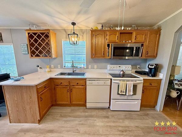 316 Waterford Heights, DeBary FL 32713