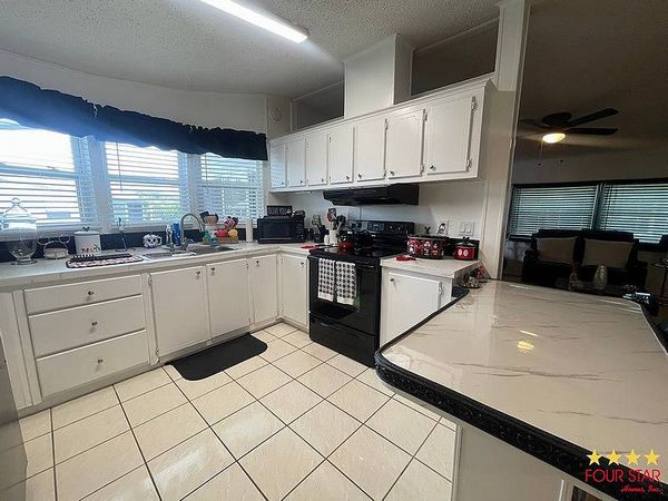 462 Greenwood Ln, Kissimmee FL 34746
