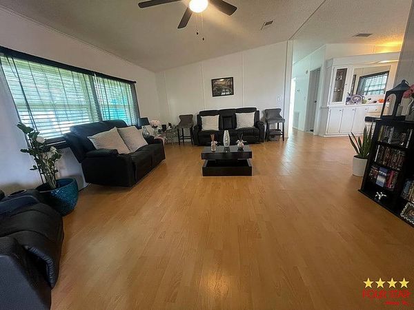 462 Greenwood Ln, Kissimmee FL 34746