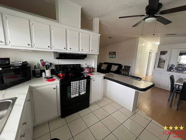 462 Greenwood Ln, Kissimmee FL 34746