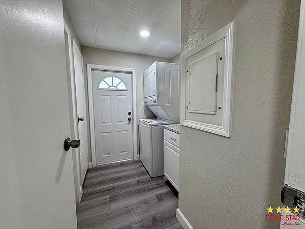 746 Phoenix Ln, Oviedo FL 32765