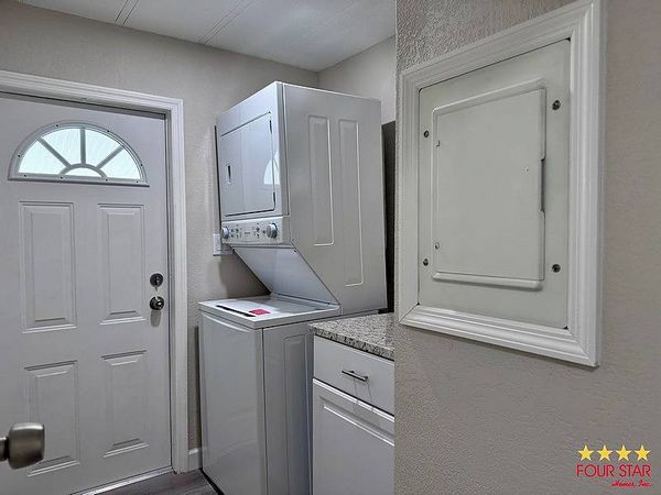 746 Phoenix Ln, Oviedo FL 32765