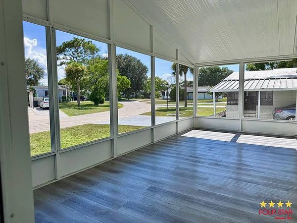 746 Phoenix Ln, Oviedo FL 32765