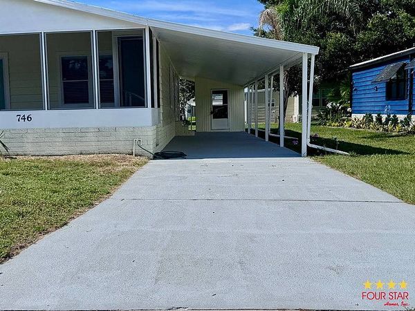 746 Phoenix Ln, Oviedo FL 32765