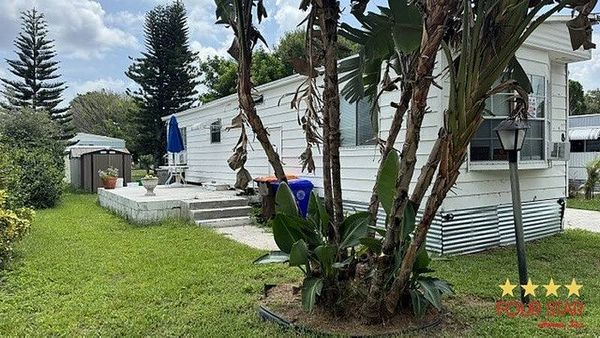 555 4th St, Lot 83, Vero Beach FL 32962