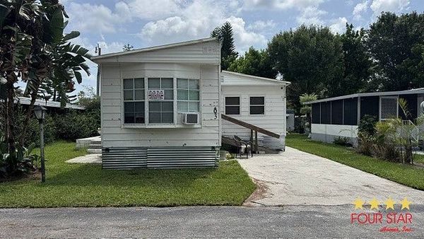 555 4th St, Lot 83, Vero Beach FL 32962