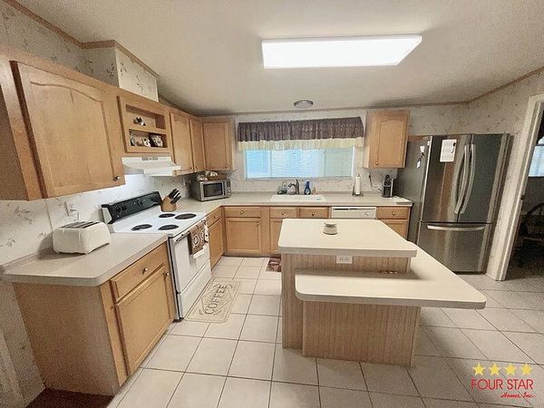 578 Clover Ln, Kissimmee FL 34746