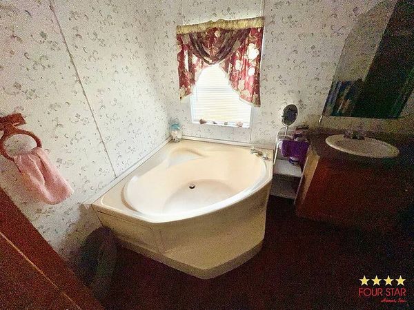578 Clover Ln, Kissimmee FL 34746
