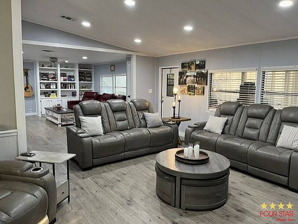 2156 Pebble Beach Blvd, Orlando FL 32826