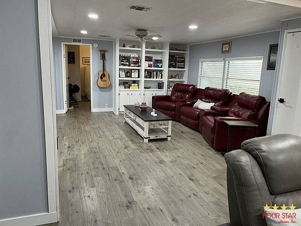 2156 Pebble Beach Blvd, Orlando FL 32826