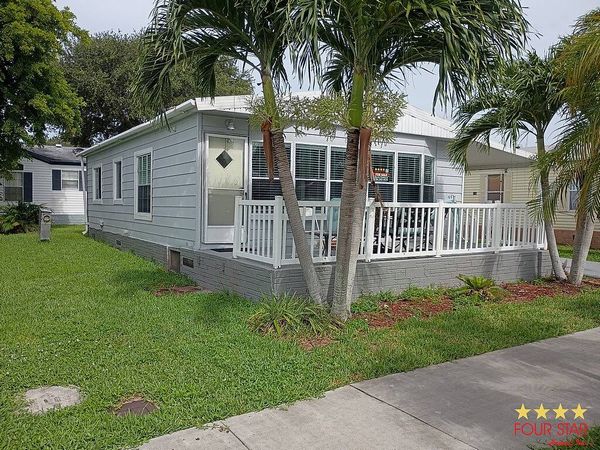 6577 NW 35th Ave, Lot J17, Coconut Creek FL 33073