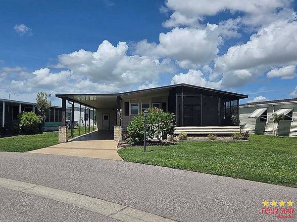 4709 12th Street Ct E, Bradenton FL 34203