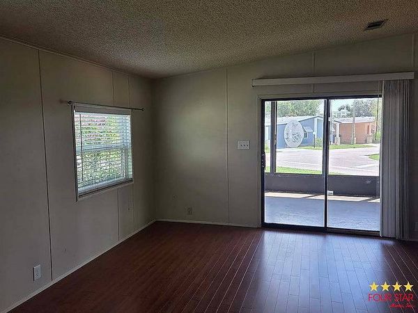 4709 12th Street Ct E, Bradenton FL 34203