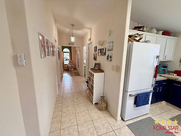 319 Kingslake Dr, DeBary FL 32713