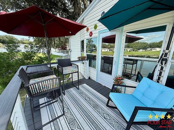 319 Kingslake Dr, DeBary FL 32713