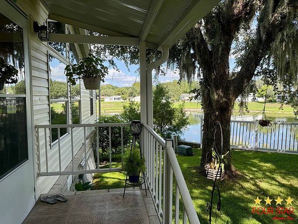 319 Kingslake Dr, DeBary FL 32713