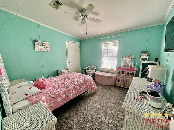105 Hillsborough Dr, Sorrento FL 32776