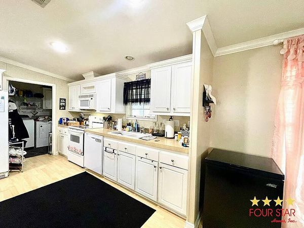 105 Hillsborough Dr, Sorrento FL 32776